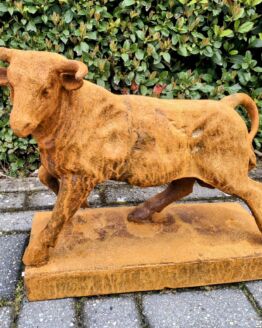 Super gaaf beeld gietijzer Stier.