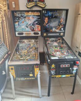 Mooie flipperkast Time Machine of star trek.