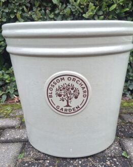 Geglazuurde pot stin jade 38 cm hoog.