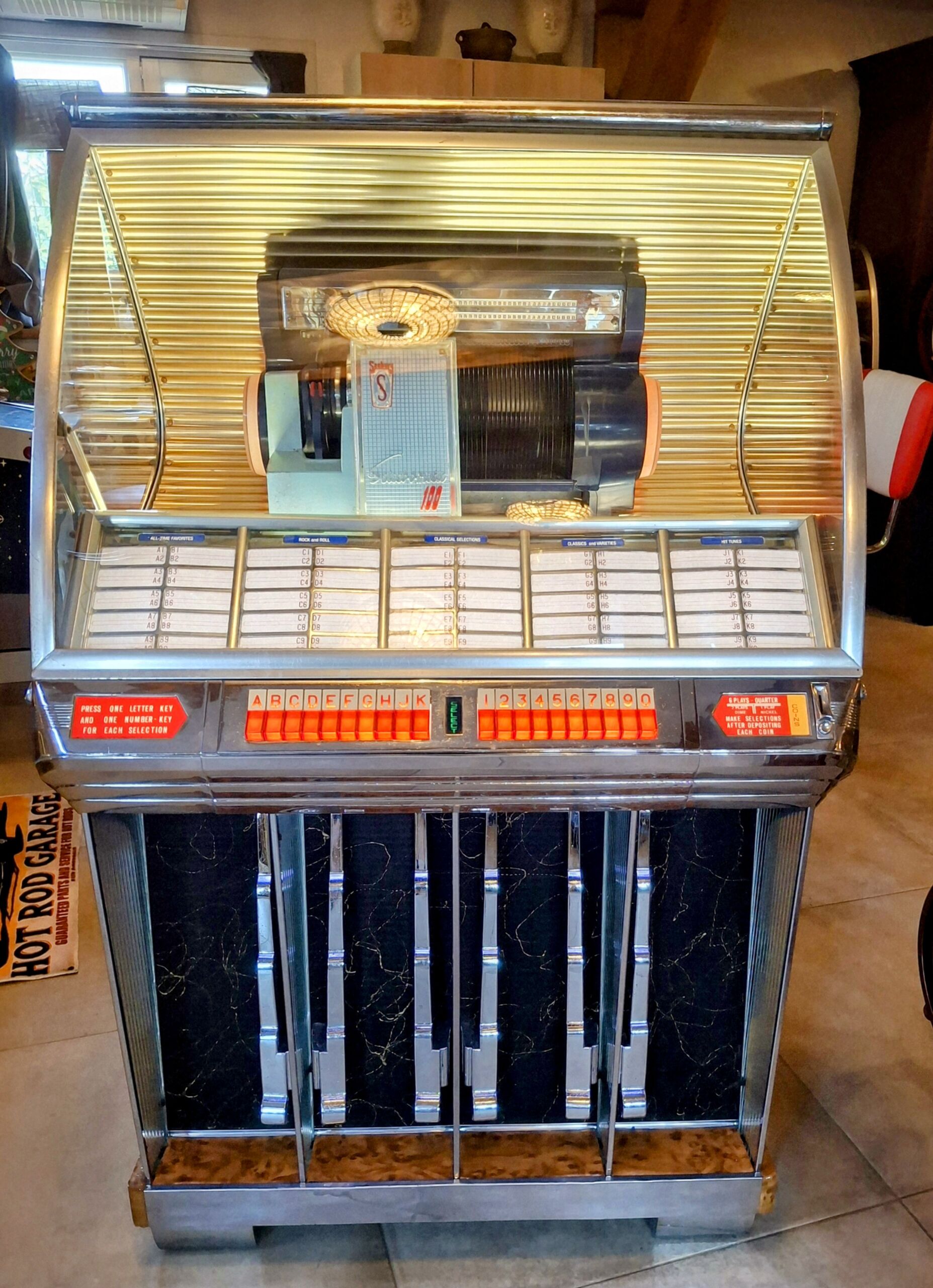 Juke box Seeburg hfr 100.
